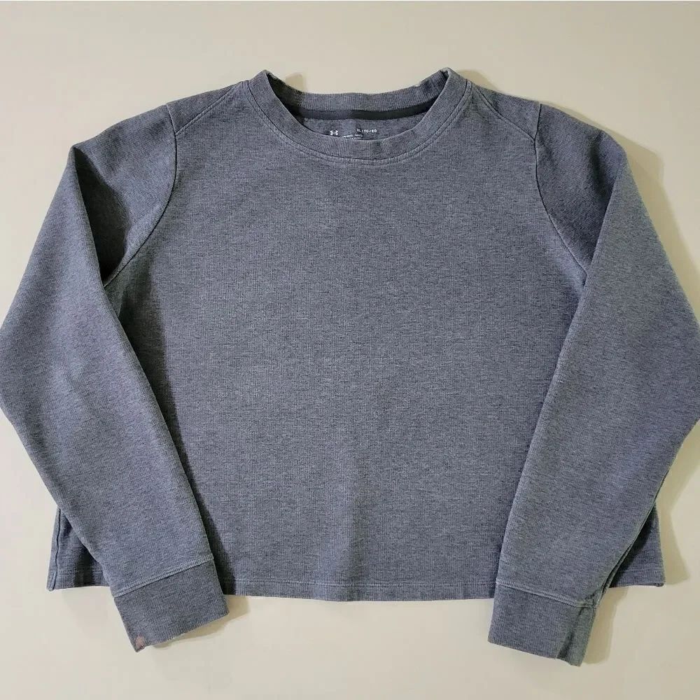 Under Armour Women's Gray Crewneck Sweatshirt Cropped Criss-Cross Back Detail
